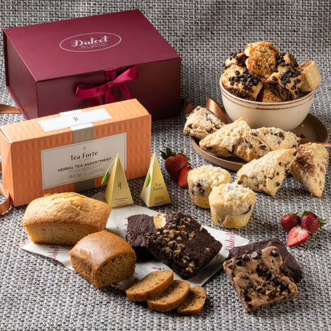 Deluxe Pastry and Tea Gift Set