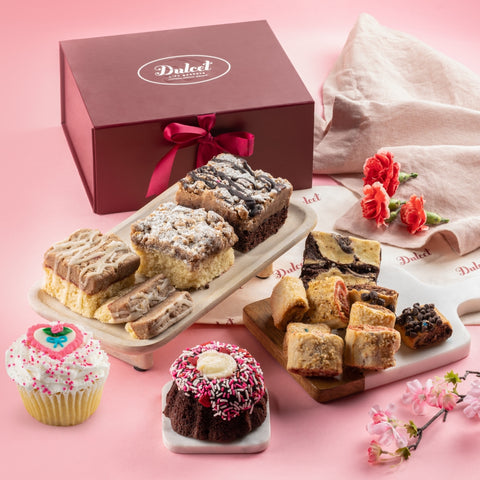 Deluxe Cupcake Combo Heart Love Gift Box